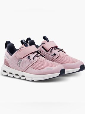 On Running Kids Cloud Play Sneakers, Size 1.5